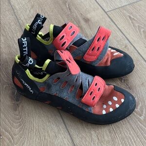 La Sportiva Women’s Climbing Shoes - Red and Black